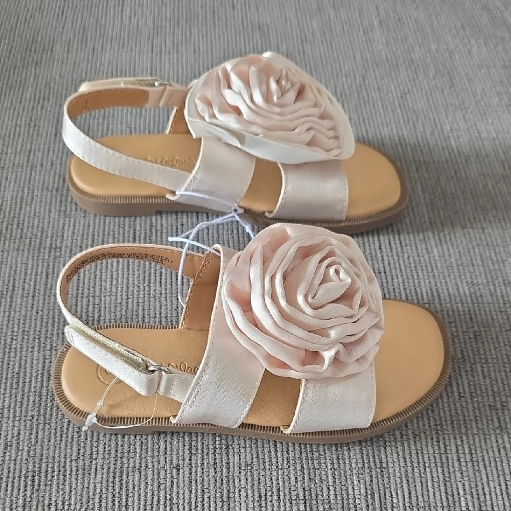 Cat & Jack Kids Sandals with Cream‎ Floral Accent, NWOT, Size 9.